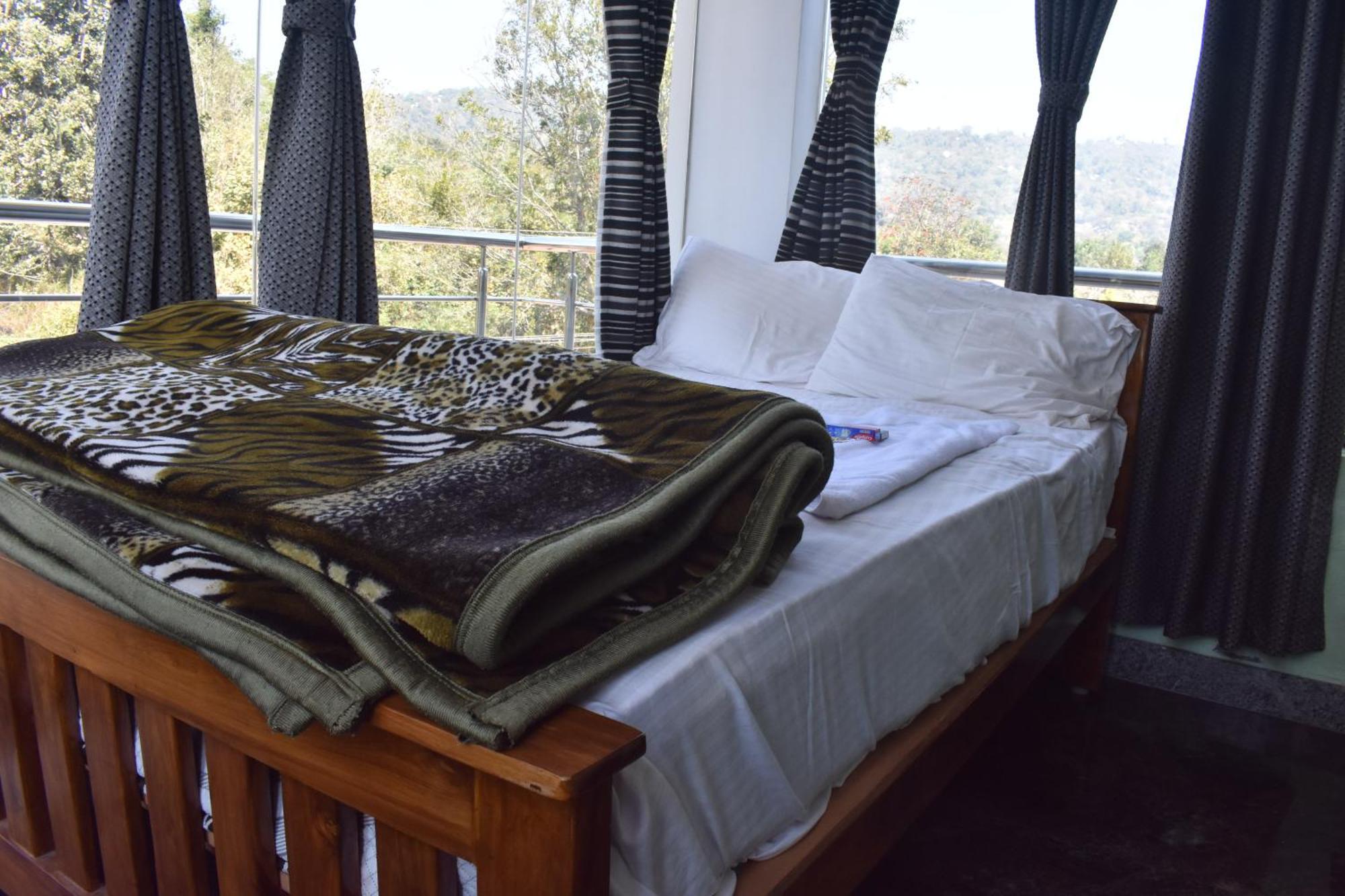 Yelagiri Goldhill Resort ภายนอก รูปภาพ