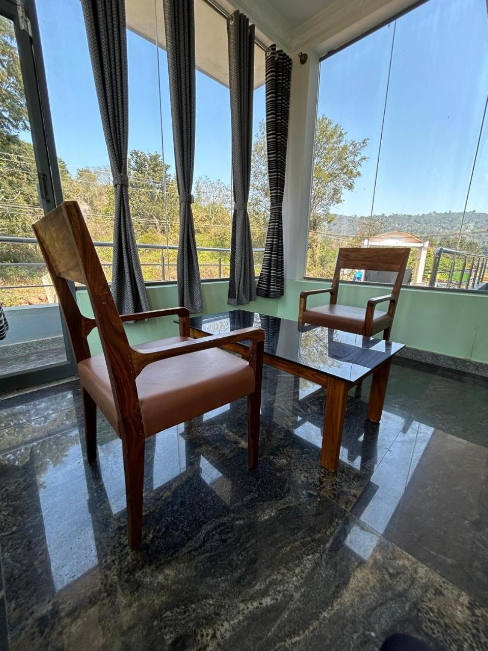 Yelagiri Goldhill Resort ภายนอก รูปภาพ