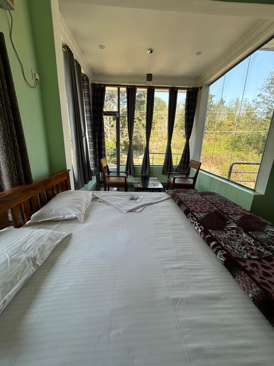 Yelagiri Goldhill Resort ภายนอก รูปภาพ